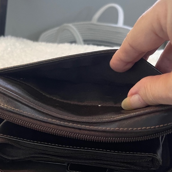 Elegant Brown Crossbody Bag - Picture 6 of 14